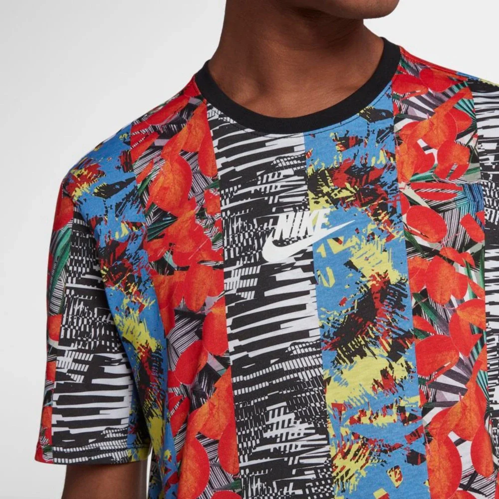 Nike Sportswear Miami Wynwood Print T-Shirt Size Medium - Picture 6 of 7